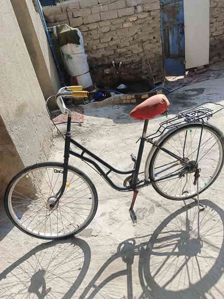 السلام عليكم باسكل للبيع سعره ٣٠ كلشي شغال بس لتاير لورة مزروف المكان ناحية لطار ***********
