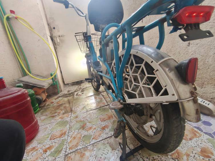 السلام عليكم
باسكل شحن ⚡ للبيع 
المواصفات بي 3 سرعات تايرات جدد امامي و خلفي بريك امامي و خلفي لايت لدات 
نقصة فقط بطارية هابطة 
السعر /  90 أو بي مجال للشراي 
مكاني / كربلاء المقدسة/ الأمن الداخلي قريب على حي الساهرون 
للاستفسار/ ***********
