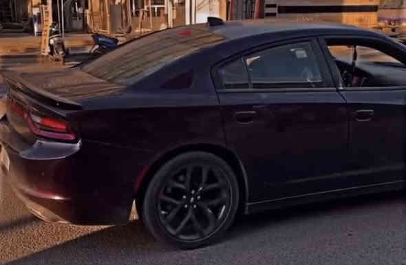 جارجر لون بنفسجي المميز
‏🚸CHARGER  

الموديل :2020. 🏀
‏ماشية 65
الســعر210 وبيه مجال
المحرك : V6.  3.6L .✅

المواصفات 😗 * 
•  جناح خلفي 
•  ويل قياس 20 انچ
•  ستيرن رياضي . اس ار تي
مقاعد حضن جلد
•  نقطة عمياء . 
•  مصابيح أمامية زنون . 
•  كشافات الضباب زنون . 
•  المصابيح الأمامية مع LED . 
•  حساسات . 
•  شاشه كبيرة مع نظام ملاحة نفكيشن GPS .
•  الشاشة مع اوپشنات SRT . 
•  سستم صوت .
دركة SRT
•  مقاعد أمامية كهربائية عدد 2 . 
•  مقاعد أمامية وتدفئة وتبريد . 
•  مقاعد خلفية تدفئة . 
•  تشغيل عن بعد . 
•  تدفئة ستيرن . 
•  محدد سرعة . 
•  تلفون بلوتوث . 
•  كاميرا خلفية .
•  مرايا متحسسة للاضاءة العالية 
•  دخول ذكي (بصمة) .
حادث قطعتين و بل عراق تحولبت 
اي استفسار ارسال عل وتساب فقط
للاتصال ع الرقم
***********
