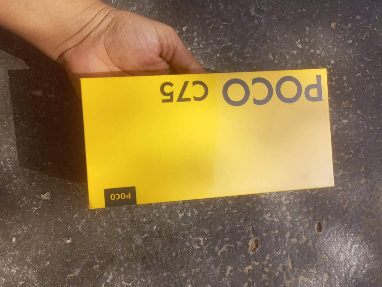 جديد غير مستخدم 📱 للبيع poco C75
✨ المواصفات:
الذاكرة: 256GB
الرام: 8GB
كاميرا خلفية 50MP
شاشة كبيرة 6.74 إنچ
بطارية 5000mAh
بصمة جانبية + شريحتين
نظام أندرويد حديث
📦 الحالة: جديد – غير مستخدم
💰 السعر: 135 ألف دينار فقط
📍 المكان: (كركوك)
📞 للتواصل: خاص او تعليق


**إذا كنت صاحب هذا الإعلان وتريد حذفه لأي سبب، رجاءا أرسل رسالة إلى الدعم الفني**