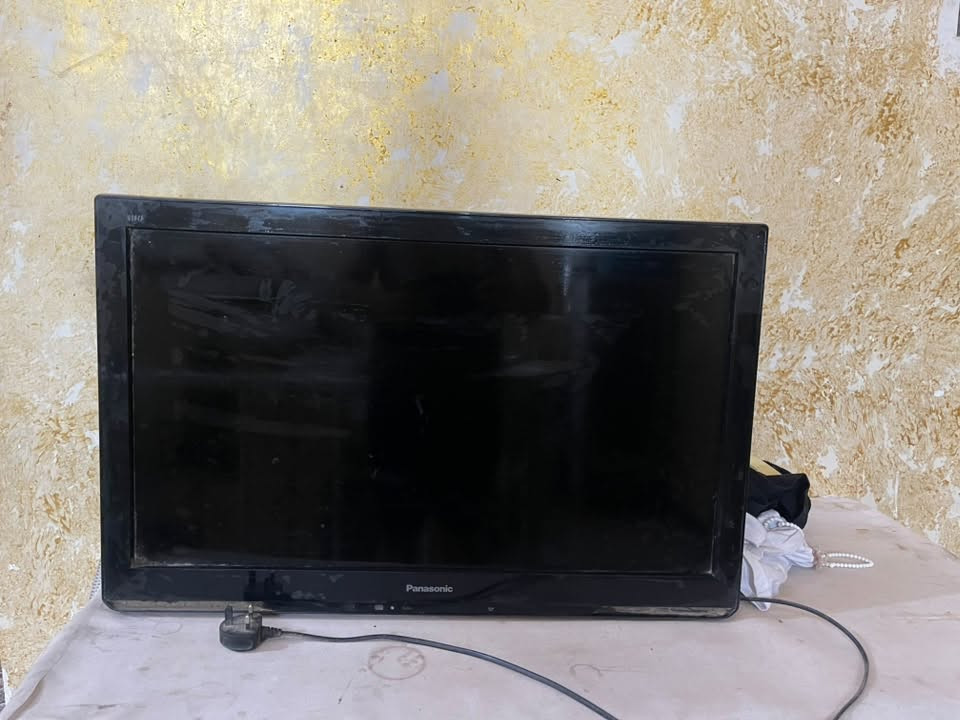شاشات عدد ٢ للبيع
الكبيره LG حجم 52 بيهه عطل صوت يشتغل صوره ماكو 

الصغيره باناسونك حجم 32 بيهه عطل بالشاشه 

ناصريه /شارع مستشفى الحسين التعليمي 

للاستفسار 

‭***********‬
