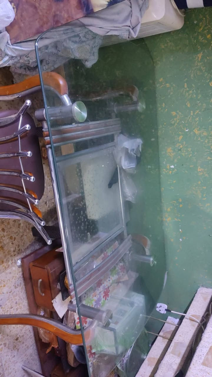 سلام عليكم ميز طعام كزاز مع 4 كراسي مكان رئاسة عبيدي سعر 150 وبي مجال اتصال على رقم ***********
