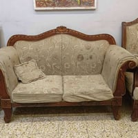 تخم صاج تكمه 10مقاعد مكاني بغداد السعر 150وبي مجال قليل 07702643430