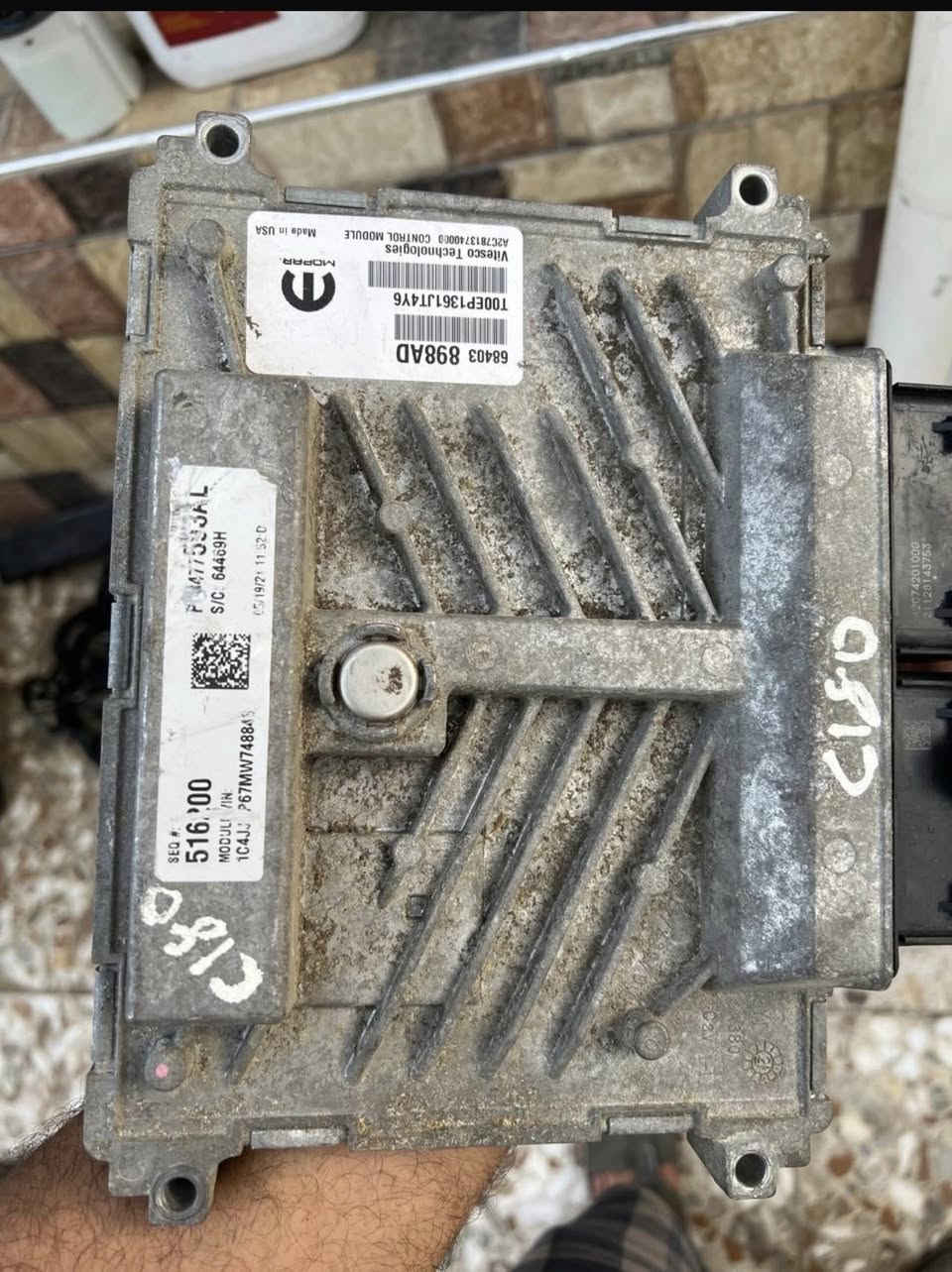 للبيع قطع غيار جيب رانجلر هايبرد 2023 
افنتر مع عقل محرك مع ظفيرة 
للاستفسار***********
