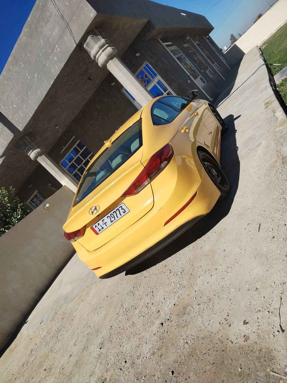 السلام عليكم الانترا موديل 2018 وارد امريكي حادث بنيد نفس راجع  وجاملق تبديل اصلي نفس لون  شرط بدون  كفاله شواصي و لغود 
صور الحادث موجود داخل لمنشور 
مكينه وگير وتخم تاير وصدر خير من الله
منضومت غاز بيه كامله  
فول مواصفات واحد ع واحد 
سنويه بسمي مصفر من كلشي 
سعر 122وبيه مجال 
مكان بغداد سيديه 
***********
