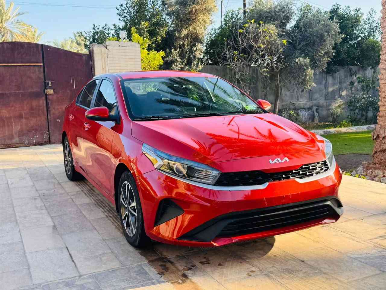 فورتي وارد امريكي
موديل 23
بدون رقم 
حادثه قبق صندوق وبارد بالجاملغ فقط
بجم كبس وبدون ايرباك
مكان سياره بابل 
***********
