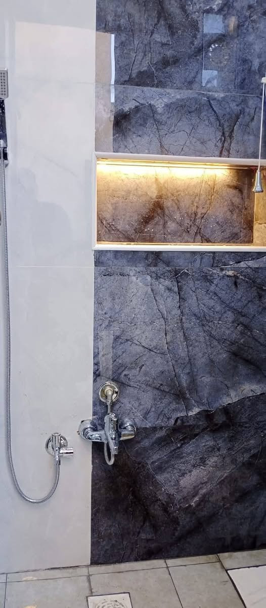 بيت للبيع مساحه 105متر
طابو صرف حي ميسان قطاع 13 قرب نفق المختار

موقع ممتاز وشارع 10 ومجاور شارع سايدين 

طابقين فول مواصفات 

صب كونكريت وطابوك نهروان 

الطابق الاول غرفه وصاله ومطبخ وستقبال 

وصحيات داخليه وخارجيه ومكشوفات 

الطابق الثاني غرفه سويت مع صاله وصحيات 

السعر 190 مع مجال 

او مراوس بعقار

للاستفسار مكتب عقارات حي ميسان باداره ابو علي الخالدي  للعقار

موقع المكتب حي ميسان شارع كيات قبل تقاطع شارع بوريات 

او الاتصال على الرقم التالي

***********

***********
