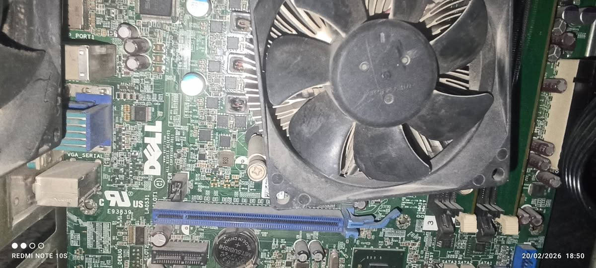 Intel® Core™ i7-3770 Processor

GeForce GTX 1050

2g

8gb

500hdd

120sdd

800w حلة, بابل


**إذا كنت صاحب هذا الإعلان وتريد حذفه لأي سبب، رجاءا أرسل رسالة إلى الدعم الفني**