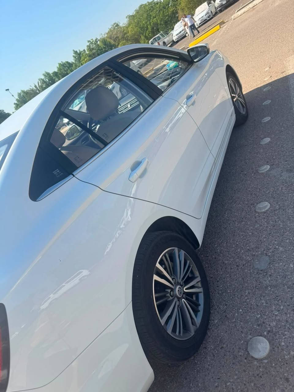 MG5
 2024 للبيع 

كفاله عامه 
السعر 98 وبيهه مجال بسيط 

***********
