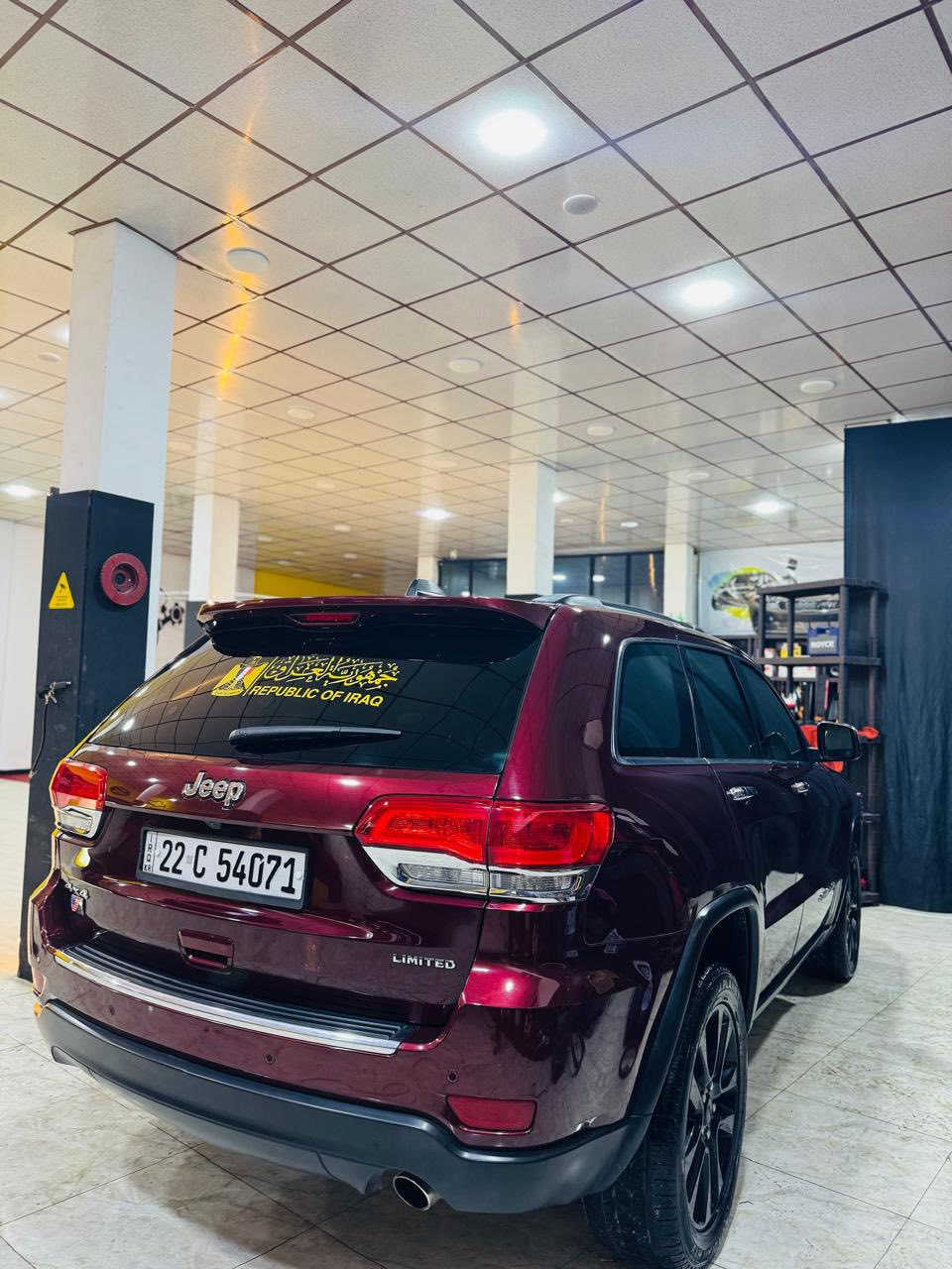 للبيع جيب لمتدد 2017 أمريكي كلين بيع او مراوس بكامري فقط حديث
ماشيه 100مايل 
 مواصفات لمتدد 
نضام ترحيب 
بصمه ابواب و تشغيل 
رادارات جانبيه نظام  النقطه العمياء
نظام التوقف الذاتي 
نظام اطفاء المحرك وتشغيله اوتو 
حجم المحرك 3600
فور ويل 4/4 ماوس  
فتحه سقف
تشغيل عن بعد 
شاشه جبيره 
شفتات ستيرن 
جنطه كهربائي شفط 
حساسات 
سستم صوت 10 سماعة 
اوتو بارك مساعد اصطفاف
قطعتين تبريد ثلج تحكم منفصل
كشن خزن ميموري 3 وضعيات تحكم كهرباء سائق وعكس السائق
 مقاعد جلد اصليه  (تدفئة+تبريد) 
 كشن خلفية تدفئه
تدفئه بلاستيرن  
مري قلاب ويه ال R
يدات ستيل اصل 
 نظام_خرائط(نظام ملاحة)_Navigatio
 كامرة خلفية دوارة اصلية
 استيرن كهرباء +  تدفئة
 فول تحكم استيرن (جهتين امامي + جهتين خلفي) 
 ناقل حركة ٨ نمر
 نظام سبورت s
 نضام اقتصادي
 مري _جانبي_تدفئة مرايا_جانبية_حساسة_للضباب_تعمل_
تلقائياً + اشارة بالمري 
 لايت عدسة زينون +منضومه جديده 
كشافات زنون 
رقم أربيل تحويل مباشر 
السونار موجود بلمنشور مكفوله عدا ملاحضات بسيطه  
مال جناي استعمال شخصي تخم تايرات جديد باتري جديد فيتم جديد  
مكان السياره أنبار رمادي 
السعر  250 مجال قليل 
للاستفسار ***********
