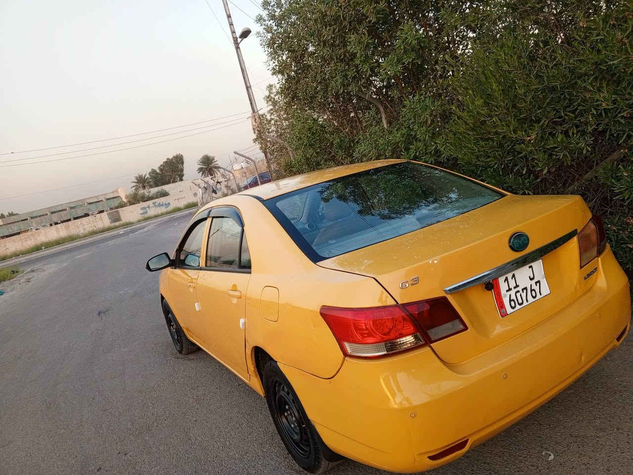 السلام عليكم بي وأيدي موديل 2016 سياره جاهزه كير محرك تبريد ثلج تخم تاير شاشه كامره فتحه رقم بغداد دولي تحويل ثاني يوم بدون صبغ مكان بغداد حي العامل السعر 53وبيه مجال حك الجيه والشراي يتصل ***********
