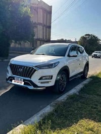 توسان مديل ٢٠ خليجي  رقم بغداد بأسمي  شركه الكاصد ماشيه ٧٣  مكفوله فقط...