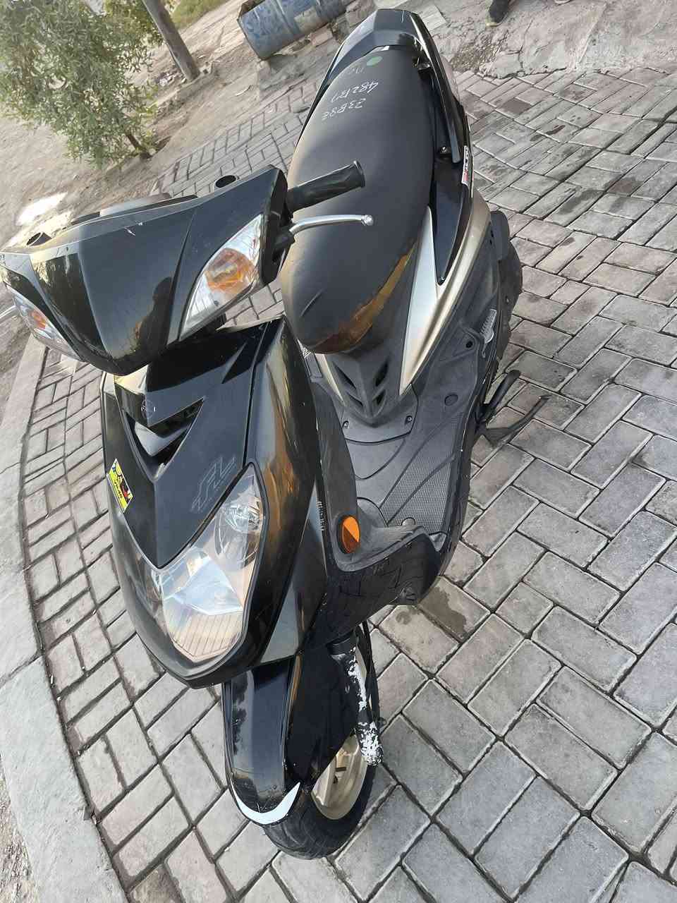 سلام عليكم سكنس فحل كولد طلاعات لدراجة كفالة عامة مكينة ملح وخرسة تايرات جدد الدراجة مال جناي مكفولة بيهة كلج امامي رياضي اجة بيها من برة مكاني تقاطع الصليخ ***********
