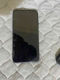 ايفون ١١ برو ماكس • ذاكرة ٥١٢ • شاشة مكسورة