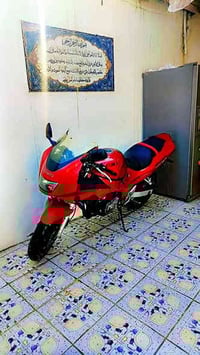 دراجه ساسزوكي قرش ميكنه 400كام شفتات ٤ حساسات صالنصا رياضي كفرات موجود...