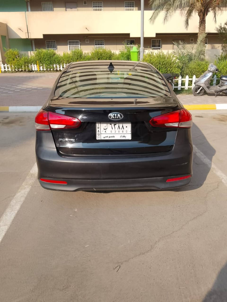 لبيع فورتي 18 ماشيه 75 نصف فول تحكمات امريكي ضربه جاملغ امريكه وجاملغ بل عراق يعني جاملغين خلفيات سياره جديده وكلش حلوه ستعمال قليل سعر 117وبيها مجال مكاني بسمايه ***********
