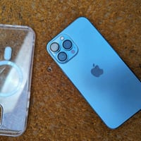 ايفون 13 برو ماكس • ٢٥٦ • مبدل شاشة