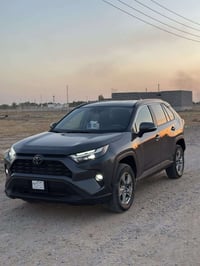 للبيع راف فور موديل 2024 فئة XLe (فول عدا الفتحة)  ✅ محرك بنزين   ✅ شا...