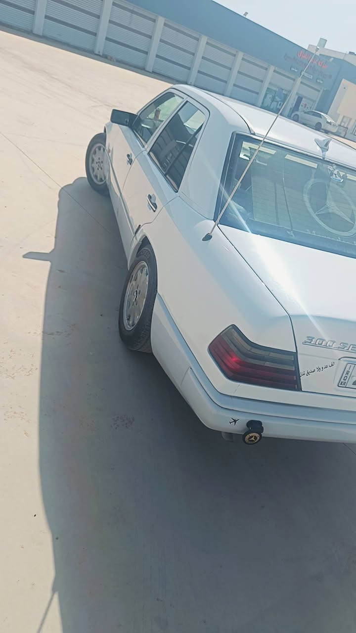 مارسيدس دب موديل 88 محدث 1992 ABS محور بطه 2500 ديلگو تبريد ثلج صبغ عام الجميله قواعد دبلات سلايمه بدون خياس  غرفتها جديد رقم اربيل  دولي سنويه  هزه لحد 2031 شرط تحويل وكاله سياره جاهزه سعر 62 بي مجال *********** مكاني كركوك
