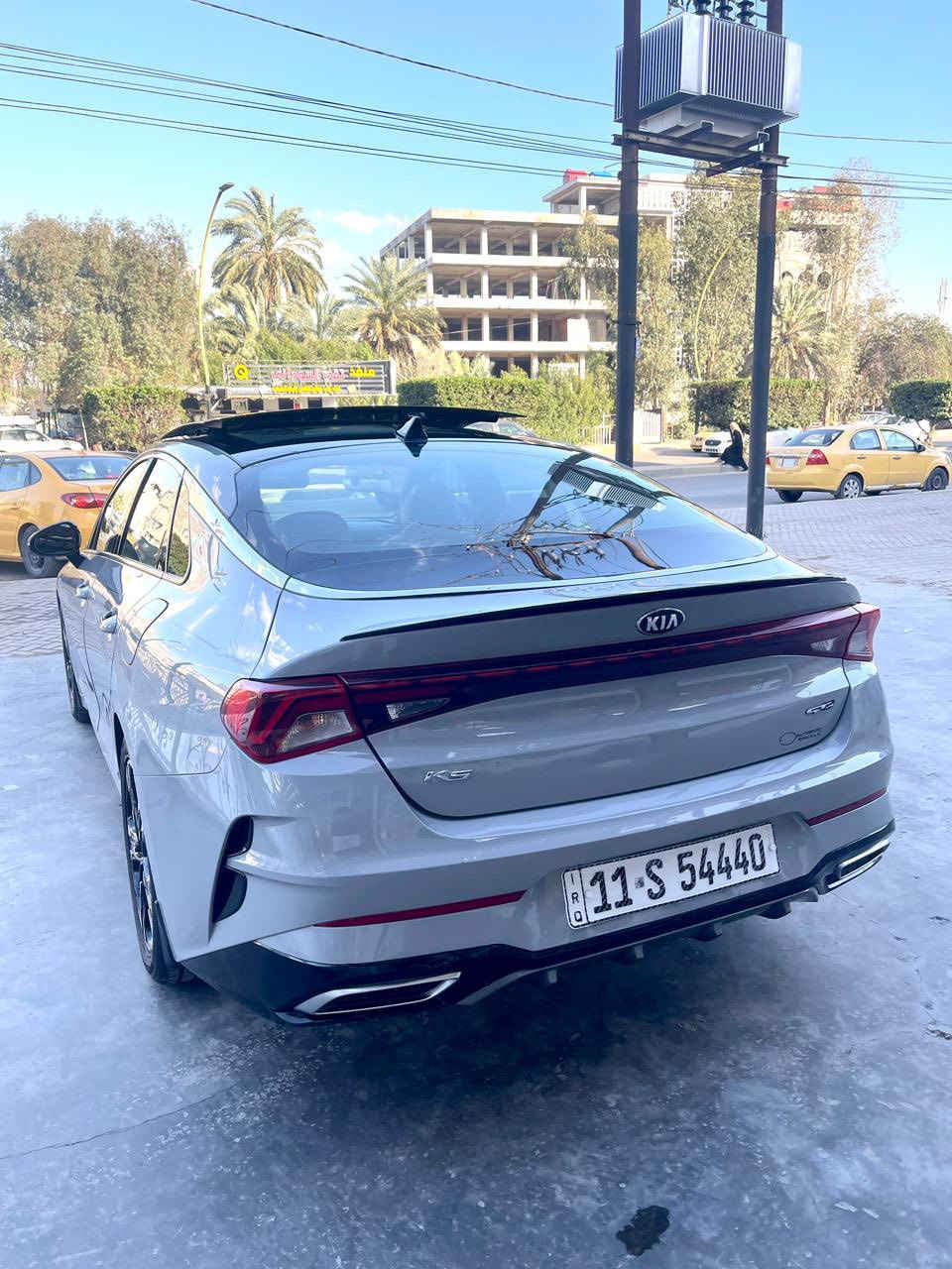 للبيع
كيا K5 جيتي لاين فول مواصفات موديل 2021
بنوراما
بصمة تشغيل وابواب
داخل جلد احمر
تشغيل عن بعد
كشن كهرباء
رادارات امامي وجانبي
تحديد مسار
كامرة 180 درجة
جنطة كهرباء
انارة داخلية متغيرة
سايد بريك دكمة
سيارة كاملة بدون نقص
الحادث فقط بنيد بدون ايرباك وبدون دواخل
وفيها بارد قليل بالجاملغ اليسرة
رقم بغداد مميز 
السعر 178 وبيه مجال
غير متواجد ع الفيس للاتصال او واتس اب ***********
