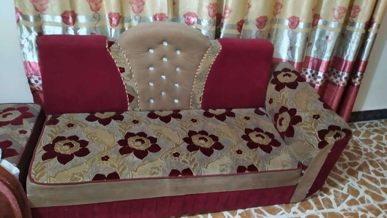 للبيع 3 قطع نجاره نظيف مثل مابصوره السعر 150قفل رجاء الميشتري ليدخل خاص


**إذا كنت صاحب هذا الإعلان وتريد حذفه لأي سبب، رجاءا أرسل رسالة إلى الدعم الفني**