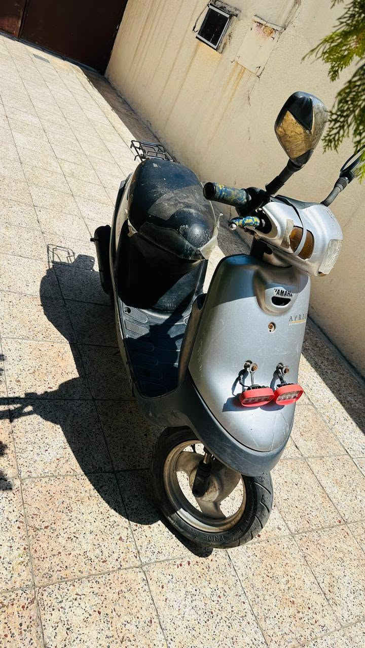 ماطور بوتين شغال كهربائيات سلف إشارة لايت بس بطاريتو تعبانه سلف عالنص  الشراي يتصل على ***********
