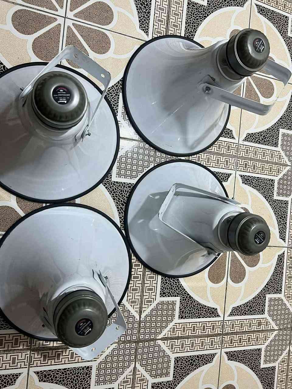 بوقيات عدد 4 للبيع جديد
مكان كوت رقم الهاتف ***********
