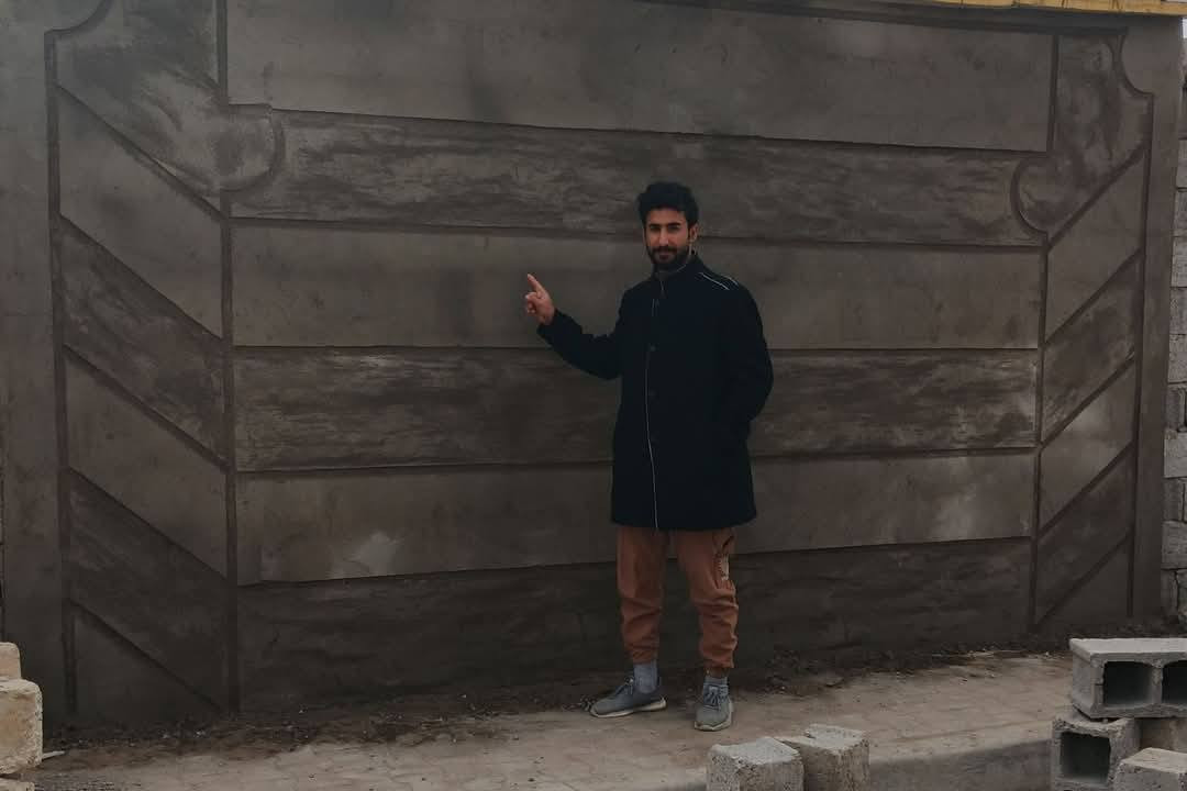السلام عليكم 
لباخ ومبيضجي كادر متفرغ جص وبياض 
***********
