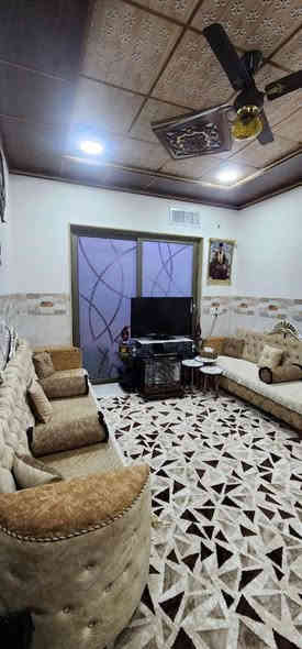 🏠 دار للبيع في حي السكر ملك صرف  مساحته 100م واجهه 7م بناء حديث السعر 175 للاستفسار ***********

🔸 الطابق الأول :
- مطبخ (بارد + حار)
- استقبال
- هول
- صحيات
- غرفة نوم

==============================

🔸 الطابق الثاني :
- 3 غرف نوم
- هول
- صحيات

==============================
