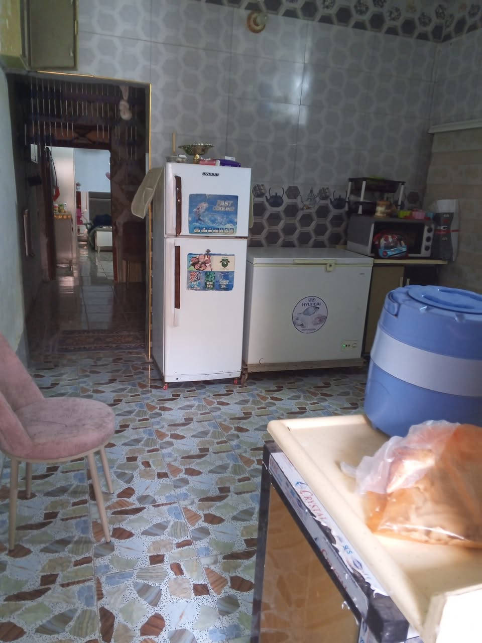 بيت للبيع طابو صرف مساحة ١٠٠م واجهة 5نزال 20بي استقبال ومطبخ وصاله وغرفة وحمام داخلي وخارجي التبليط وصلة المكان نهاية شارع ستين على المشروع بلفرع البيت سيراميك ارضيات وجدار السعر الاتصال على الرقم ***********
