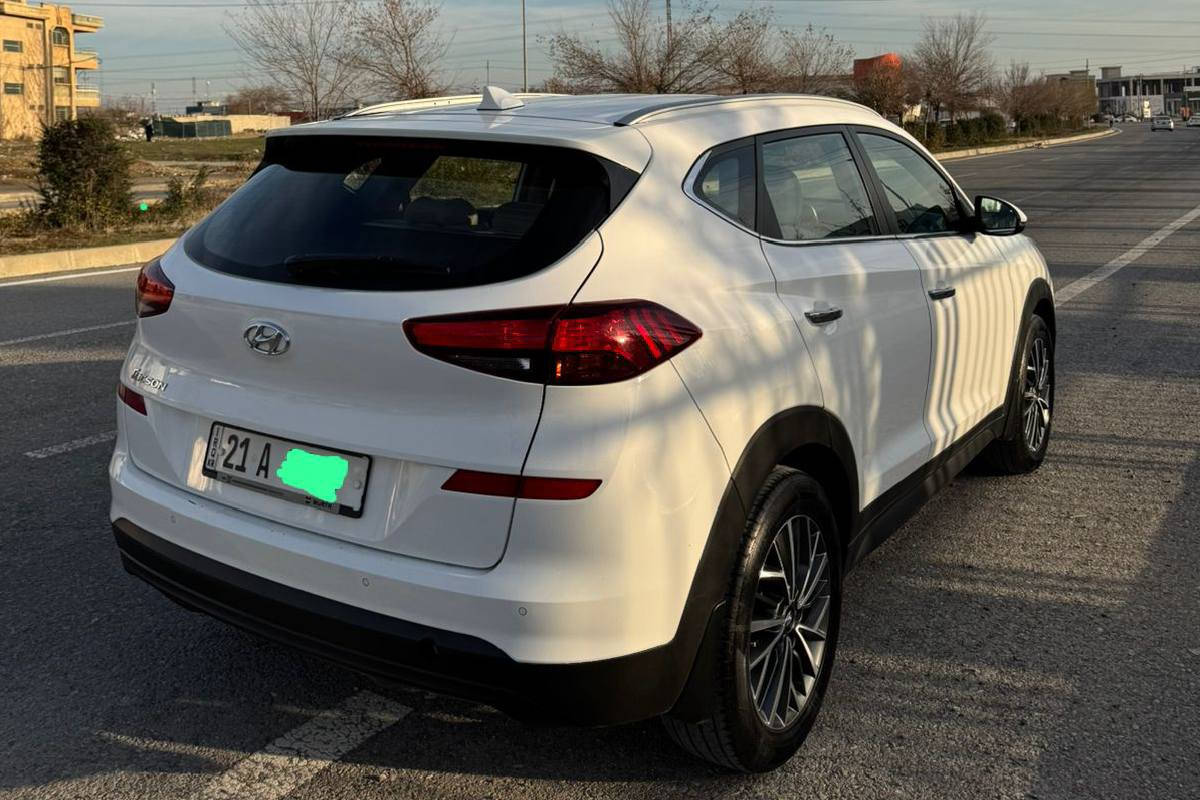 هیۆندای توکسۆن 2019 خلیجی 
سەیارەکە زۆر تازە و جوان
 ماوەتەوە 
فول مواسەفاتە و تەنها جڵد
 و پانۆراما نیە 
یەک دەستە و لە سفری شەریکەوە بە خۆمە 
و تەنها دوو پەڵەی سارد پێوەیە
 هیچتری نیە 
110کم هەزار ڕۆشتووە 

سعر لە کۆمێنت داوابکە ڕاستەخۆ بۆت دیت 📩 

گیرومەکینە بەشەرت زۆربەجوانی پاکی ماوە هیچ خەلەلیکی تیدا نییە 

ژمارەی خاوەنی 
***********
