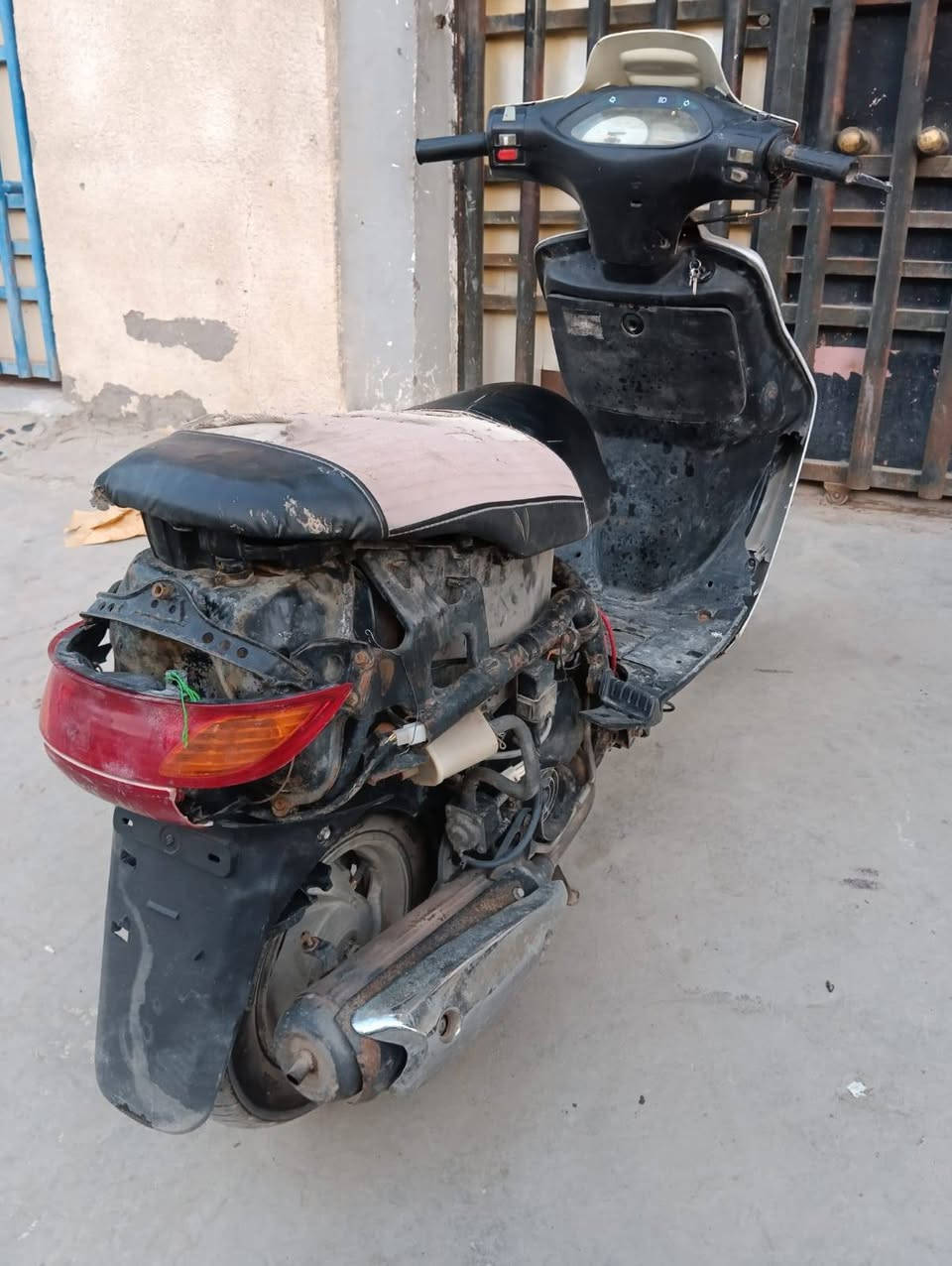 السلام عليكم
دراجه فراشه شغاله  للبيع 
محرك نضيف نقصها كفرات سعر 175 او بيها مجال مكاني الحله ***********
