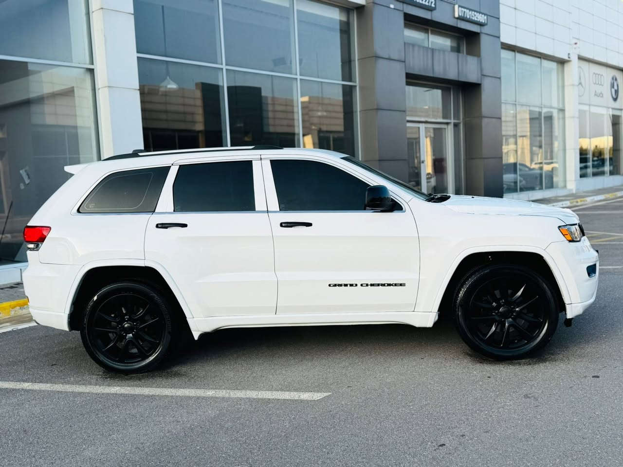 ﷽
JEEP LAREDO 2017
◽️جيب لاريدؤ مؤديل 2017

◽️محرك V6 3.6L سته سلندر
🔹گير و محرك بشرط مامفتوح كل على وضع بيلادي 📦

◽️سيارة داخل كلين تايتل 📦
🔹صاره بلعراق {{ باب سايق و  صندوق مصبوغ }} 
🔹شرط بدون دواخل بدون أيرباگ
🔹أيرباگ كل بيلادي ١٠٠/١٠٠ سليمة

◽️مواصفات لاريدو
{ بصمة - شاشة - كاميرا - كشن كهربا - رادار خلفي - تبريد مركزي - ڤوليوم - تحديد سورعة - بلاجكتور }

◽️محرك كير  بشرط
بسميً السنويه بشرط تحويل و خرامه
سياره مابيها دينار مصرف كامل من كل نواحي

◽️نظافه ١٠٠٪؜ كامل سيرفس بدون نقص و بدون مصرف سياره اي نقص مابيها 
4 أيطارات جديدة تاير و ويل حجم 20 ليميتد

نفسي يوم /تحويل و كاله حاظر
مكان / داخل سليمانيه🌆

◽️سعر _198$🔐 قفل
◽️موبايل /*********** ::: ***********📲
~~~~~~~~~~~~~~~~~~~~~~~~~~~~~~~~
﷽
                                                   JEEP LAREDO 2017
◽️جيب لاريدؤ مؤديل 2017

◽️مه كينه V6 3.6L شه ش بستؤن
🔹گير و مه كينه ى به شه رت نه كراوه ته وه 📦
🔹سه وت و سه رف و خه له لى نييه به شه رت

◽️كلين تايتله داخل بووه📦
🔹له عيراق {{  ده رگاى سايه ق و سندوقى بؤياغه }}
🔹بئ ناو گرتن و بئ ئيرباگ
🔹كامل ئيرباگى بيلاديه به شه رت

◽️مواسفات لاريدؤ
{ به سمه - شاشه - كاميرا - كوشن كاره با - رادارى دواوه - تبريد مركزي - ڤوليوم - تحديد سورعه - بلاجكتور }

◽️چوار تايه و ويلى لؤكى ليميتدى حجم 20 بؤ به ستراوه
🔹كامل سيرڤزى بؤ كراوه و يه ك دينار مه سروفى نييه
🔹سه نه وى و ره قه م و هه زه ى تازه يه
🔹ته حويل و غه رامه به شه رت

شوين/ سليماني 🌆

سعر_198$🔐 قفل
موبايل_ *********** /// ***********
