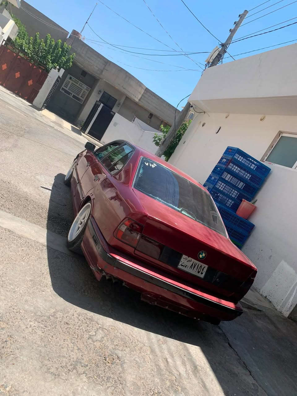 BMW 
525
تۆماتیك گێڕو مەكینەی بەشەرت تەقەوڕەقەی نیە 
ماشەڵا بەقەوەتە  سەیارەكە ئاڕم هەولێرە 
٢جام كارەبایە تاخم وەیەری بەشەرت خەلەلی كارەبای نیە 
تایەو ویلی M لەسەرە لۆك لۆك   سحری  36 گەڵاو مەجال 

شوێن چوارقوڕنە  
***********
