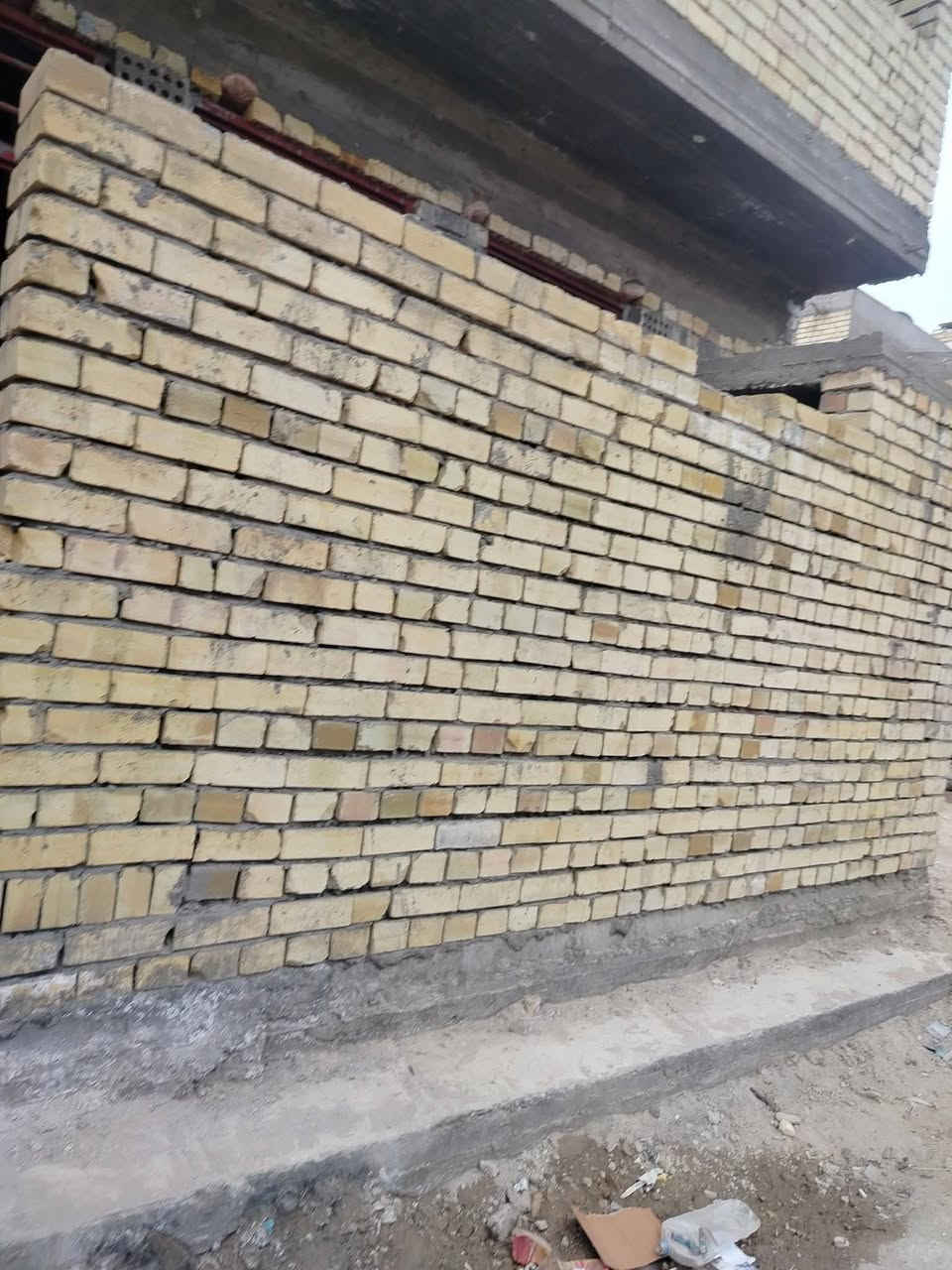 بيع مستعجل مستعجل انزل السعر بسعر قطعه  هيكل سند 25 بشارع خوله 72 متر واجهه 6 ونص نزال 11 مدخلين بناء كلش حلو مقابيله فرع بي 3 غرف نوم و3 حمامات ومطبخ     واستقبال رفت 50 cm مسحوب مي ومجاري *********** للبيع سعره ،65
