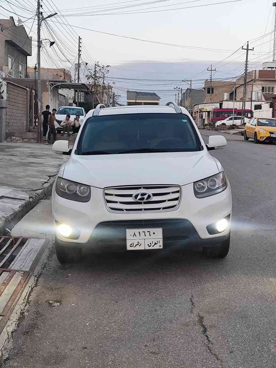 سلام عليكم  سياره سنتافي موديل 2011 فول مفول بصمه واحد على واحد سياره جاهزه من كلشي مال بيت محرك 4 شرط ما مفتوح شرط محرك كير سياره احلى من بل صوره سياره  جاملغ المامي شبر ونص صبغ  بدون دواخل اي لاسفسار *********** بي واتساب
