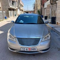 من رخصت صاحب الكروب المحترم سيارة كرايسلر c200 مديل 2014 كير ومكينه جد...