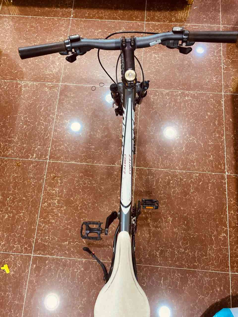 للبيع دراجة ميريدا (Merida Matts TFS) أصلية، حالتها كلش زينة ومعتنى بيها.

✅ هيكل ألمنيوم خفيف وقوي
✅ فرامل دسك أمامي وخلفي
✅ دبل قدام قفل 
✅ الكير شغال ويجي 9خلف و3قدام 
✅  وما تحتاج أي مصروف

الدراجة كلش حلوه ومامستخدمة كثير 

💰 السعر: 285ألف دينار 

📍 الموصل

للاستفسار مراسلة خاص


**إذا كنت صاحب هذا الإعلان وتريد حذفه لأي سبب، رجاءا أرسل رسالة إلى الدعم الفني**