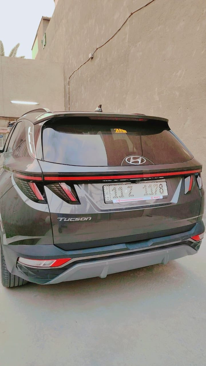 موديل2024 بانزين
رقم بغداد مميز 
 لمتد vip فول الفول أمريكي
لون السيارة  فيلي 
المواصفات LIMITED VIP
1- بصمة تشغيل 
2- بصمة أبواب لمس دخول ذكي 
3- بنوراما على طول السيارة 
4- صندوق كهرباء شفط 
5- كامرات 360 درجة 
( جانبية - أمامية - خلفية ) 
6- كامرات مع الأشارة 
7- السيارة تتقدم وترجع بالبصمة 
8- تبريد تدفئة كشنات أمامية 
9-داخل و كشنات جلد لون ابيض ملكي 
10- كشنات كهرباء 
11- أضواء محيطية  
12- كشنات خلفية هيتر 
13- مرايات تعتيم ذاتي 
14- أبل كار بلي 
15- أندرويد أوتو 
16- شاشة دجيتل 3 أشكال للقيادة 
17- أشاير ترحيب 
18- أضواء أمامية LED زنون 
19- أضواء خلفية LED
20- هوك خلفي 
21- فول أوامر صوتية 
22- جامات أوتو 
23- قطعتين تبريد 
24- أشارات بالمري
25- گير دگم 
26- شفتات ستيرن 
27- تحكمات ستيرن 
28- تدفئة ستيرن
29- محرك 2500المرغوب 
30- هاند بريك بصمة 
31- شحن واير ليس 
32- منافذ شحن 
33- أوتو هولد 
34- تشغيل عن بعد 
35- السيارة أوتو بارك 
36- حساسات  أمامية 
37- حساسات خلفية 
38- گير AT المرغوب 
39- رادار أمامي رادار خلفي رادار جانبي 
40- نقطة عمياء 
وبعد بيها هوآآي مواصفات
السعر ٢٢٨ 
للستفسار ***********
