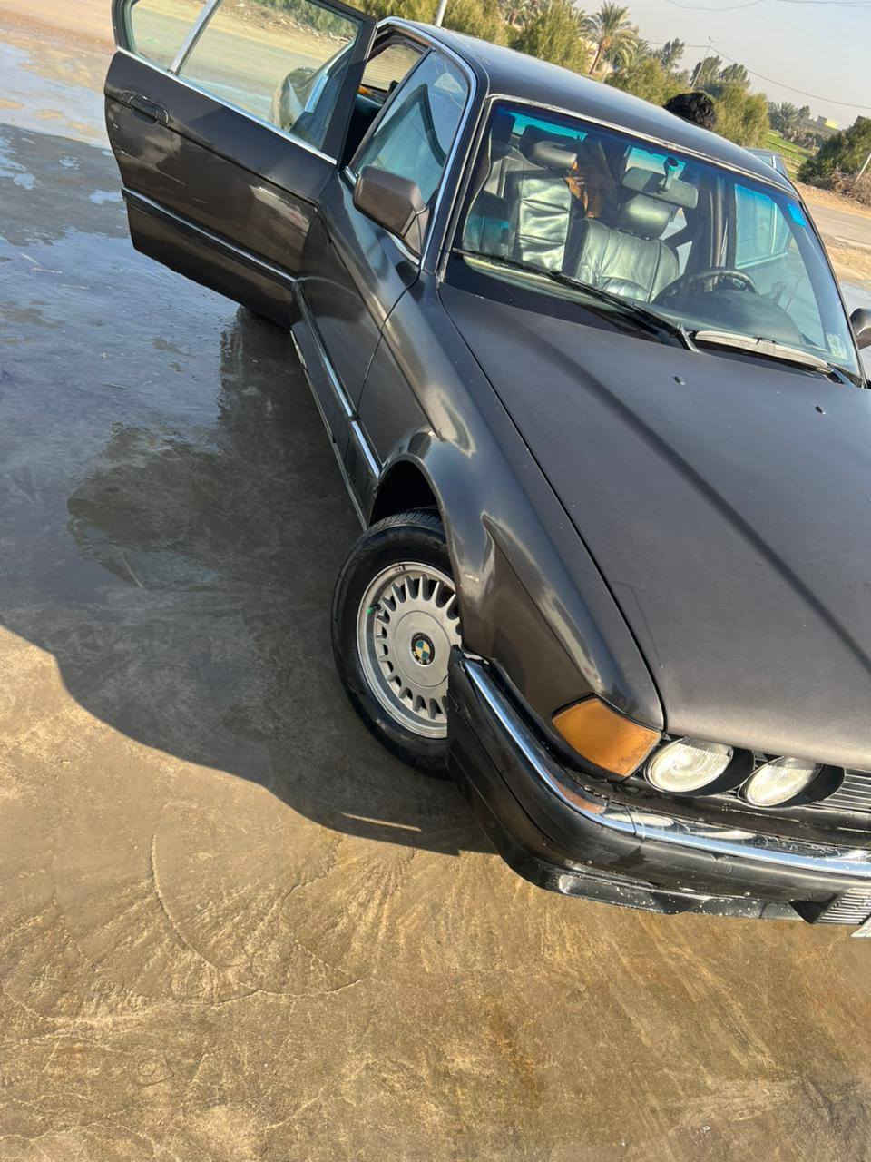 سلام عليكم  سعر ٤٣  وبيها مجال حق الجيه تفاصيل 👇
بي ام دبليو ٧٣٠ كير عادي 💪
موديل ٩١ محرك ٦ سلندر 
كفاله  عامه من كلشي  رقم كربلاء بسمي تحول مباشر بيع فقط اكرر بيع فقط بدون مراوس  مكان بابل حله ناحيه انيل ***********
