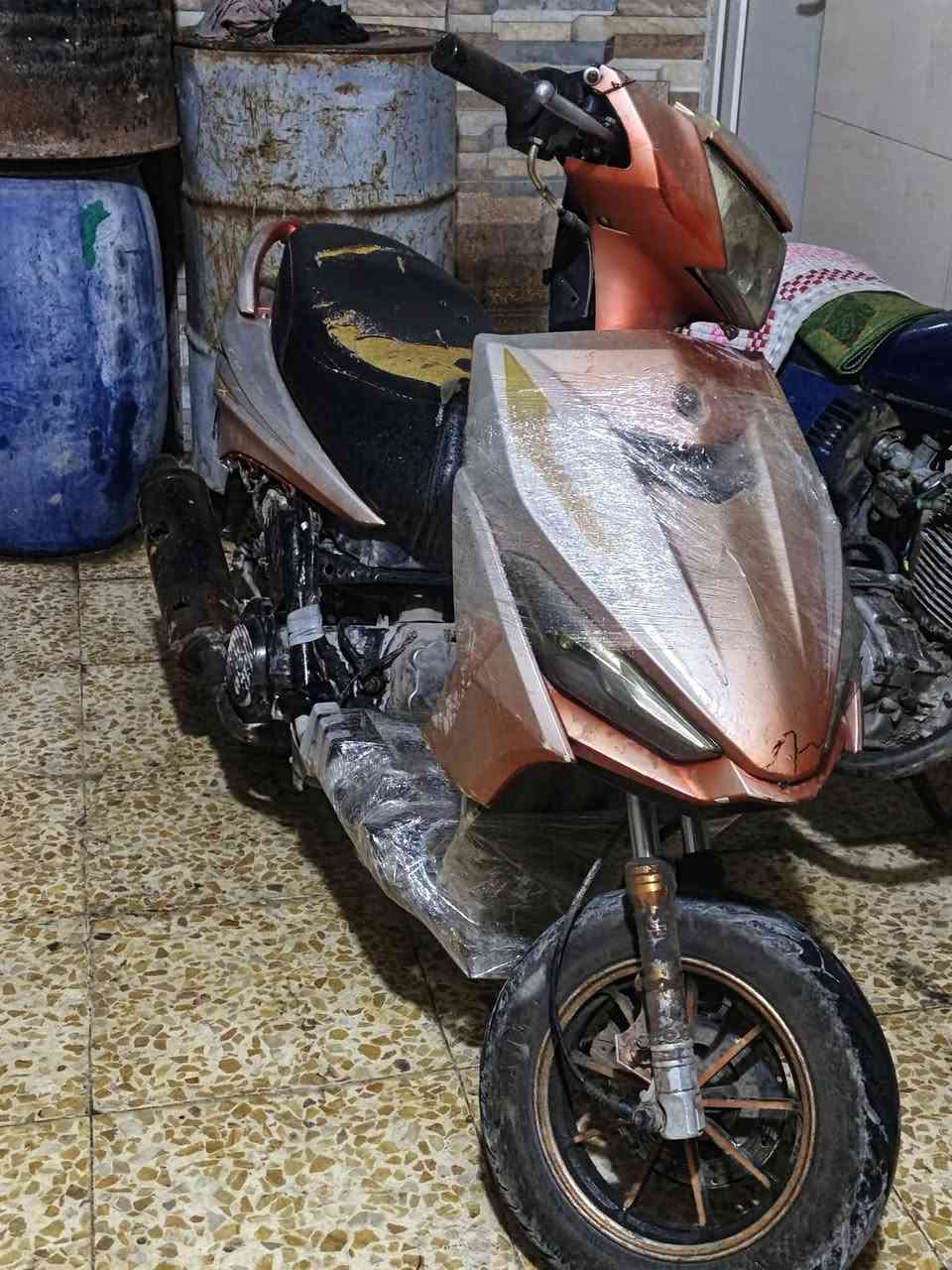 سلام عليكم  دراجه fs للبيع دراجه تشتغل ابيع كوم حديد السعر 125 
رقمي ***********
