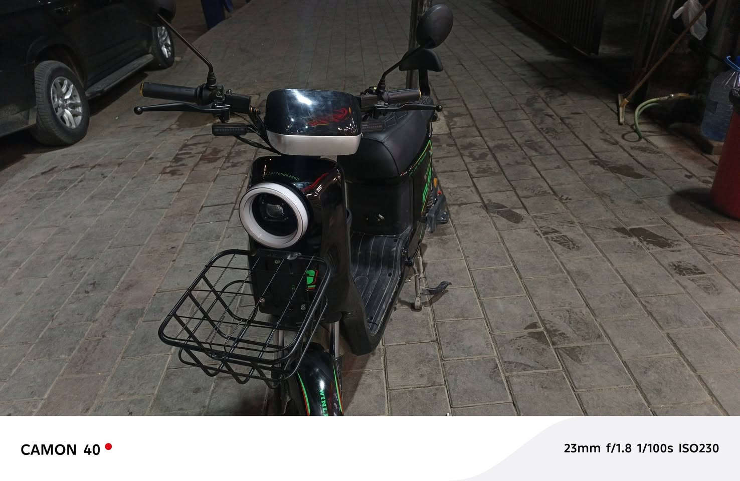 دراجه r9  شحن  ٥ بطاريات   جديده استعمال ١٠ ايام  ماشيه +٣٠كيلو  سعر خاص  للتواصل واتس او خط +9647767129111
