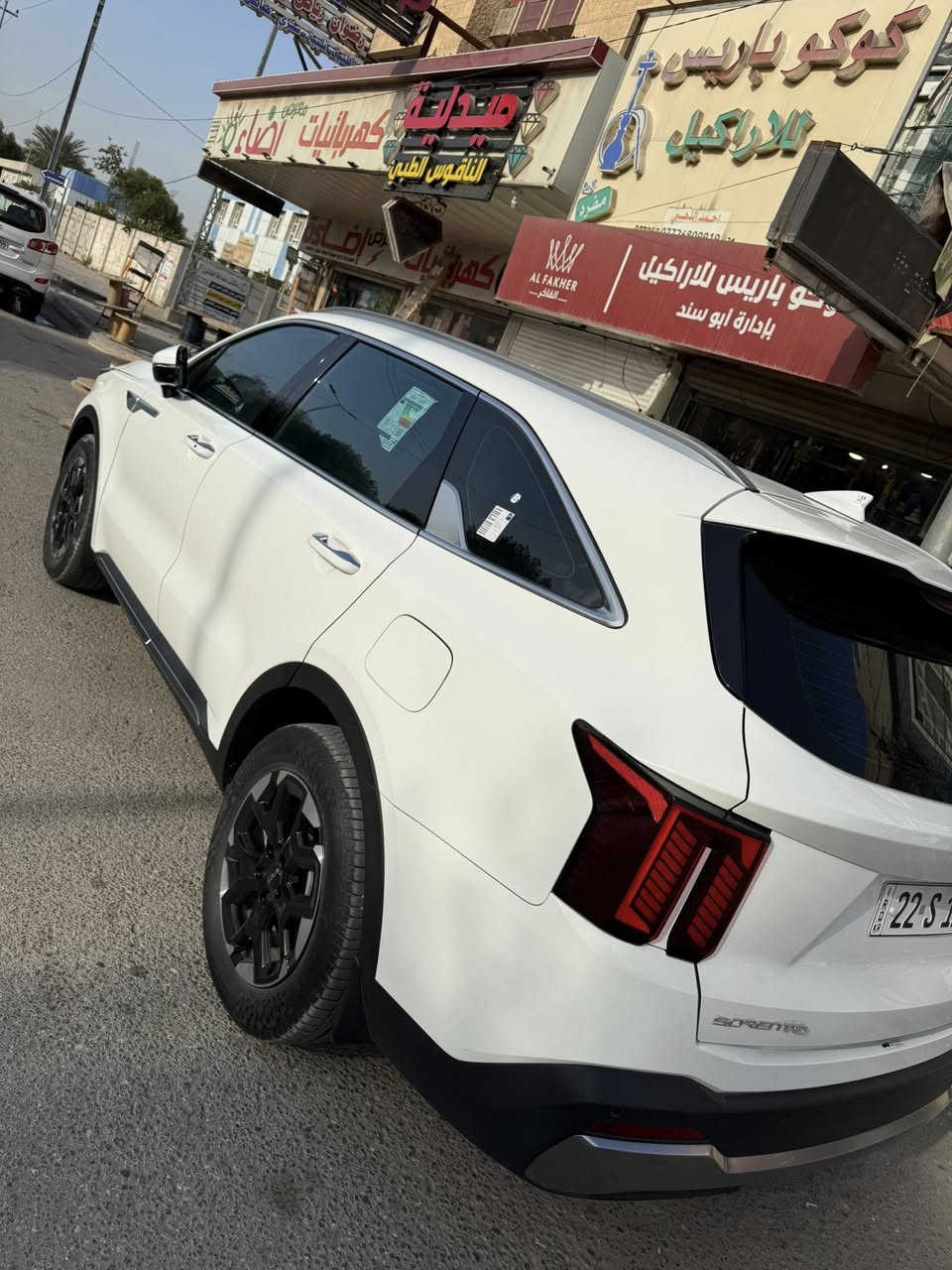 سورنتو خليجي 2025.  ماشية 9 الاف كيلو
فول بنوراما جنطة كهرباء 7 راكب 3 قطع تبريد بردات خلفية كير ماوس كشنات مغلفة جلد درجة اولى والمواصفات المعروفة 
4سلندر 2500mpi
رقم اربيل ب اسمي شخصياً سنوية وهزة كلة جديد شرط التحويل
السيارة بعدها جديدة 
بيهة طخة صارت ربع البنيد صبغ وبيهة صورة للطخة وللسمكرة
مكاني كربلاء 
السعر 268$ 
***********
