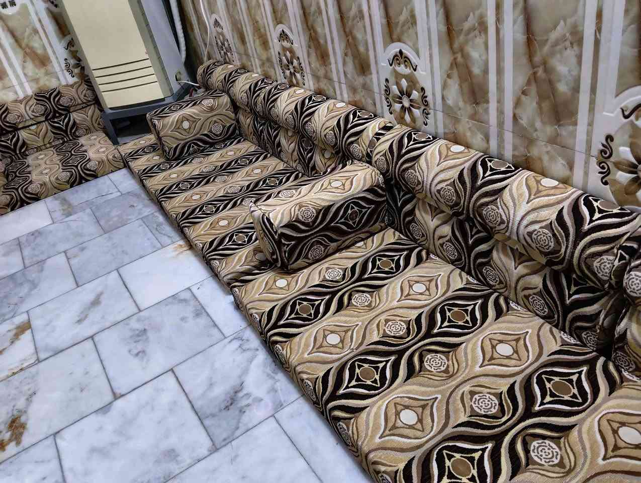 جمعة مباركة على الجميع
ديوان صناعة درجة أولى 
عدد كل قطعة موجود بالصور 
للاستفسار الاتصال على الرقم المرفق 
***********
