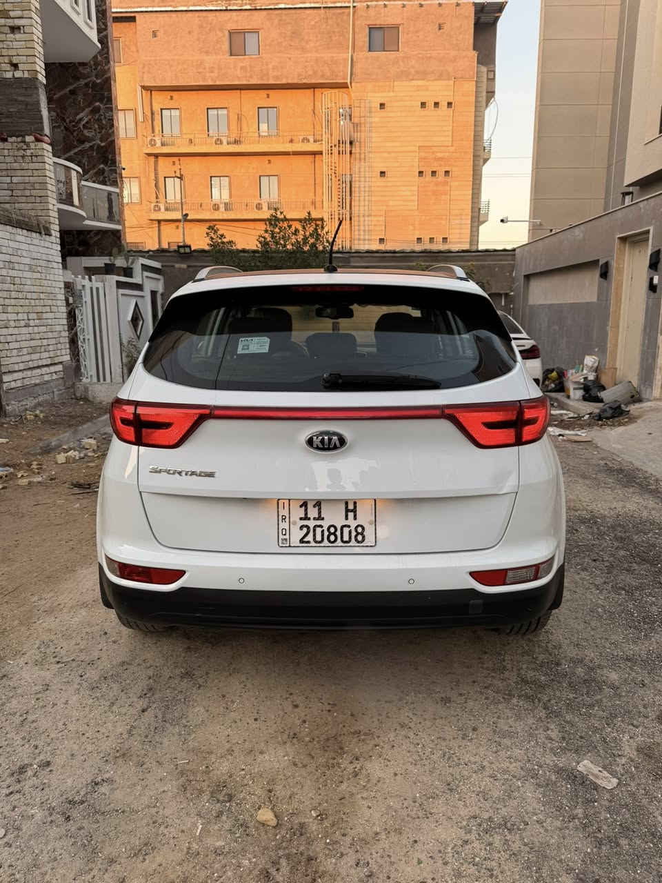 سبورتج 2018 خليجي
بانورامـا فتحة سقف 
محرك 2000 دوش 
اشاير بلمري + شفط
ويل كب كروم
حساسات وكامرة 
وضعيات قيادة 
رقم بغداد الجديد تحويل مباشر 
ماشية 110كم حقيقي
السيارة جاهزة نضيفة وبدون نقص 
مكفولة من الصبغ والتبديل بيها بارد فقط 
المكان بغداد الدورة 
السعر 182$ وبيها مجال 
شراي اتصل وتدلل (***********‬)
