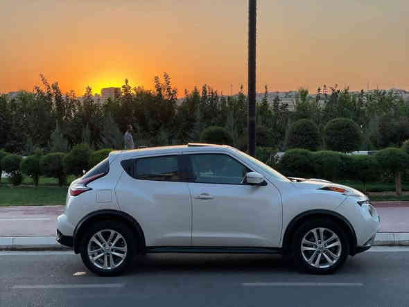 نیسان جوک 2016 بێ بۆیاخ و سارد 
فول ماسەفات
بەسمە
سڵایت
بەسمە دەرگا 
شاشە
پێنج کامێرا
حاسە
دەبڵ گێڕ عادی و ئۆتۆ
نیزام ئیکۆ سپۆڕت نۆرماڵ
تەحدید سورعە
تەبریت لەمس
ئاوێنە ئیشارەت 
هەزەو سەنەوی تازەیە تا 2030 ماڵی دۆستە 
*********** شربازهير
