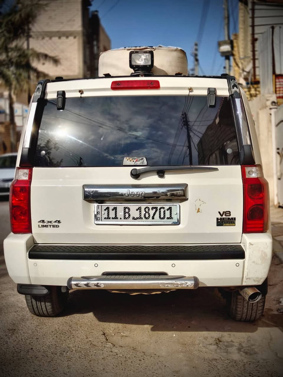 جيب كوماندر 2008 فول مواصفاتها مال 17 دفع رباعي كشنات تدفئه تبريد فول سويه جديده رقم بغداد خصوصي معتنين بيها ونضيفه للاخير رايديها ب135
*********** مكانه العماره
