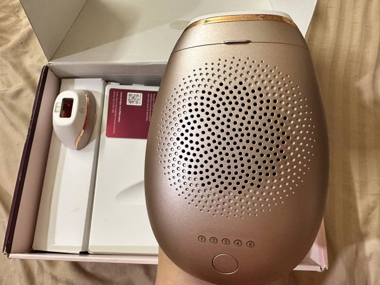 مساء الخير

عندي جهاز ليزر منزلي philips اصلي شتريته من الخارج بي ضمان والباركود  وياه كل ملحقاتة بالباكيت ممستخدمة جديد مستخدم بس مرتين بسعر مناسب


**إذا كنت صاحب هذا الإعلان وتريد حذفه لأي سبب، رجاءا أرسل رسالة إلى الدعم الفني**