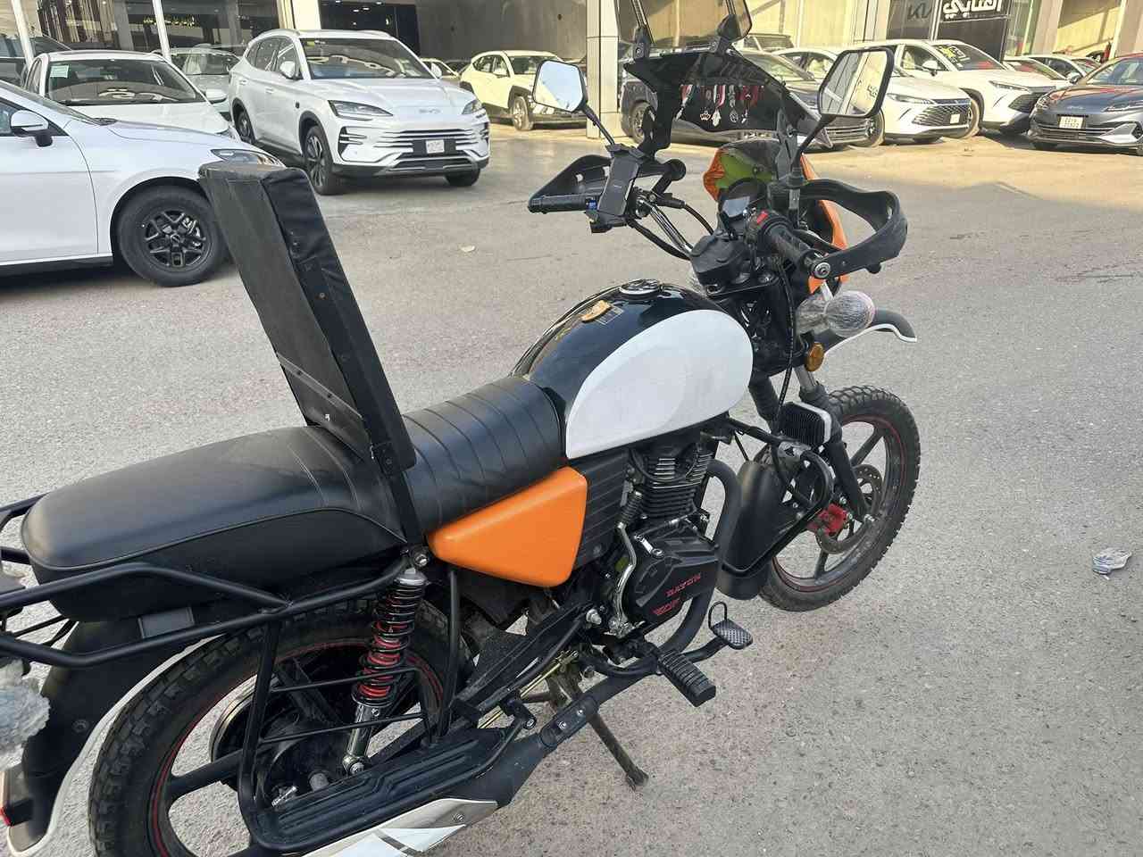 دايوان موديل 25ماشيه3000لون اخضر وسود معليك بل فابلون رقم اربيل بسم شركة تريد تحويل وكاله حاضر مكاني بغداد البياع سعر2400وبيه مجال شراي يتصل ويدلل ‭٠٧٧٠ ٠٢٢ ٠٤٢٢‬
