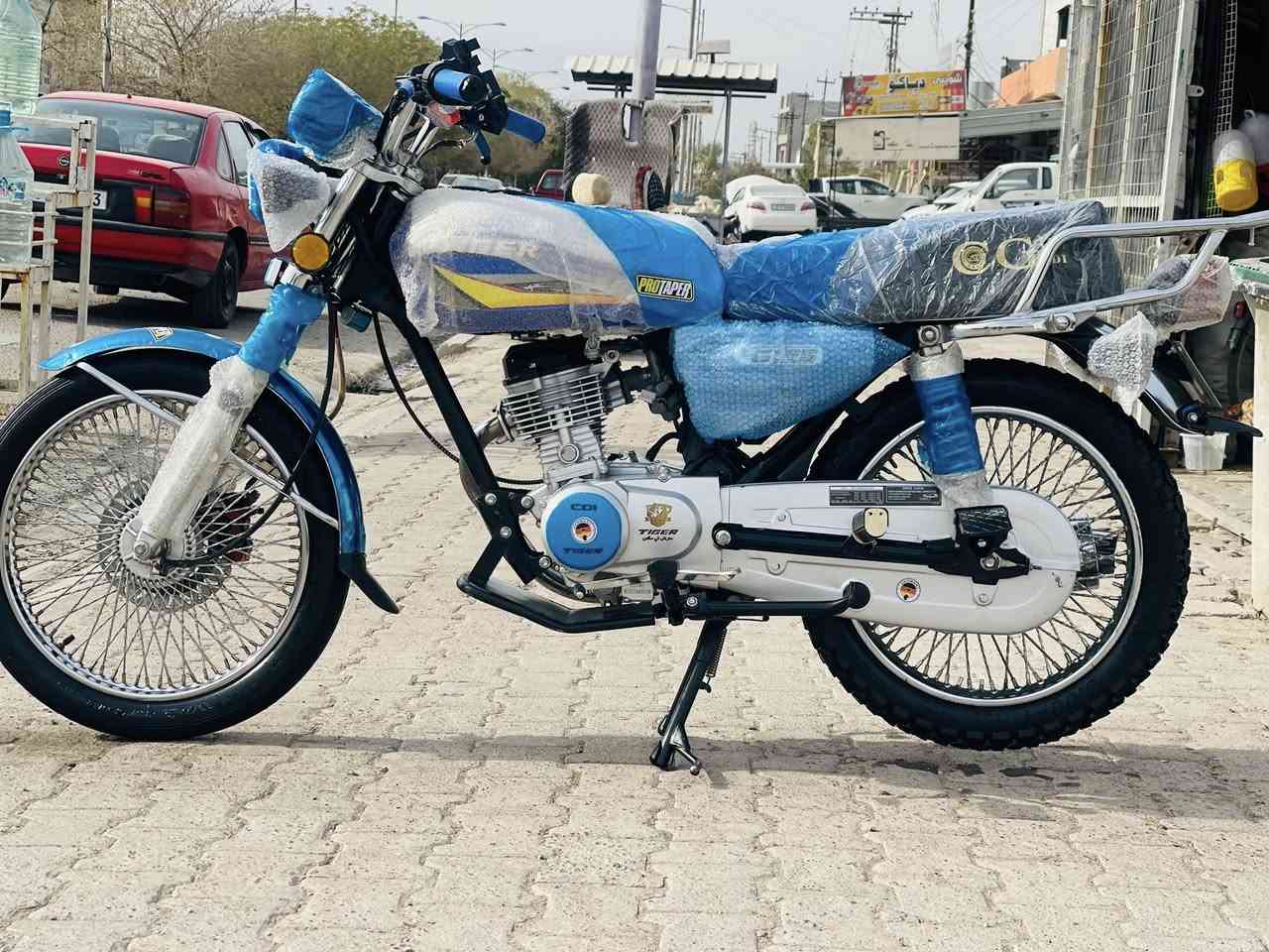 دراجة 4 كير تايكر سولنك ابو ختم اصلي موديل 2023 اوراق منفيس شركة ويا دراجة محرك مامفتوح شرط لاصرف لابخار بدون
اي عيب لوك محرك
كهربائيات كامل شغال
تايارات لوك بريكات بل مكان
دراجة مكفولة عامة مابي اي نقص ماشا الله زيرو اخو جديد
سعر 580
رقم موبايل ***********
عنوان کرکوک شورجە یم مطعم حمة ناصر
